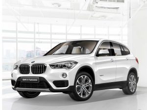 P90254376-bmw-x1-18i-fashionista-04-2017-2000px