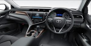 camry_int1