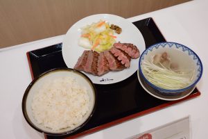 牛たん炭焼利久・牛たん「極」定食