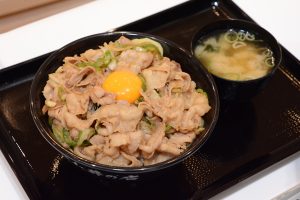 伝説のすた丼屋・すた丼