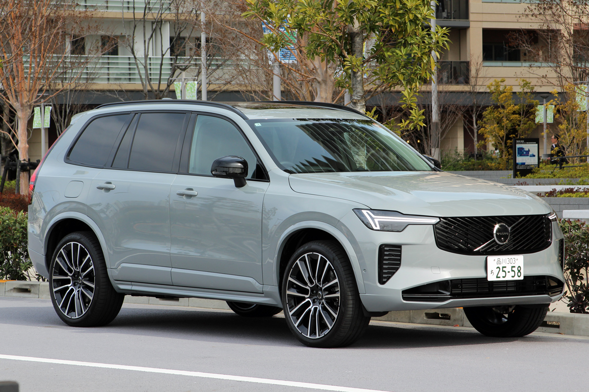 登場から9年を迎えたボルボXC90がリフレッシュ | マガジンXニュース